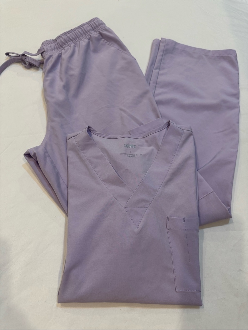 Women’s Lavender Scrub Set - V-Neck Top & Drawstring Pants